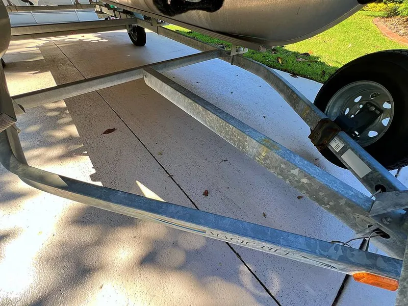 Slide: The Image of Berkshire B20F 2016 - 16005403