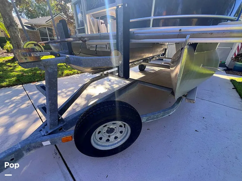 Slide: The Image of Berkshire B20F 2016 - 16005408