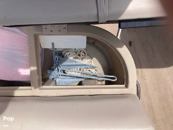 Slide: The Image of Berkshire B20F 2016 - 16316339