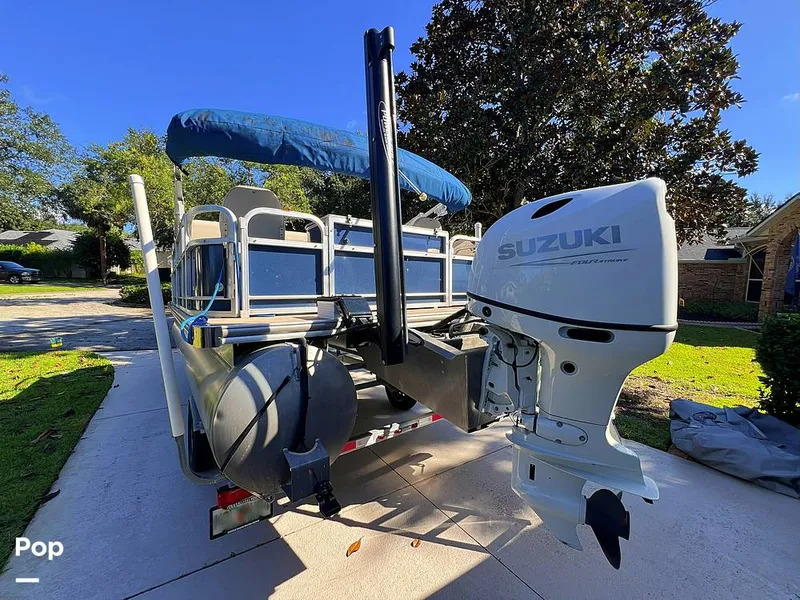 Slide: The Image of Berkshire B20F 2016 - 16005302