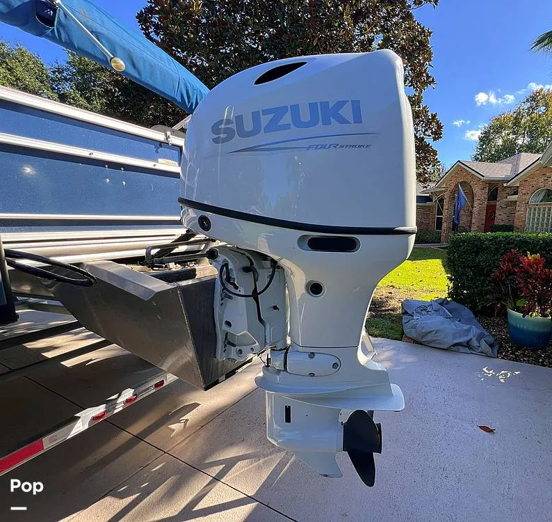 Slide: The Image of Berkshire B20F 2016 - 16005310