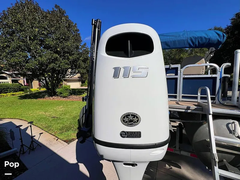 Slide: The Image of Berkshire B20F 2016 - 16005317