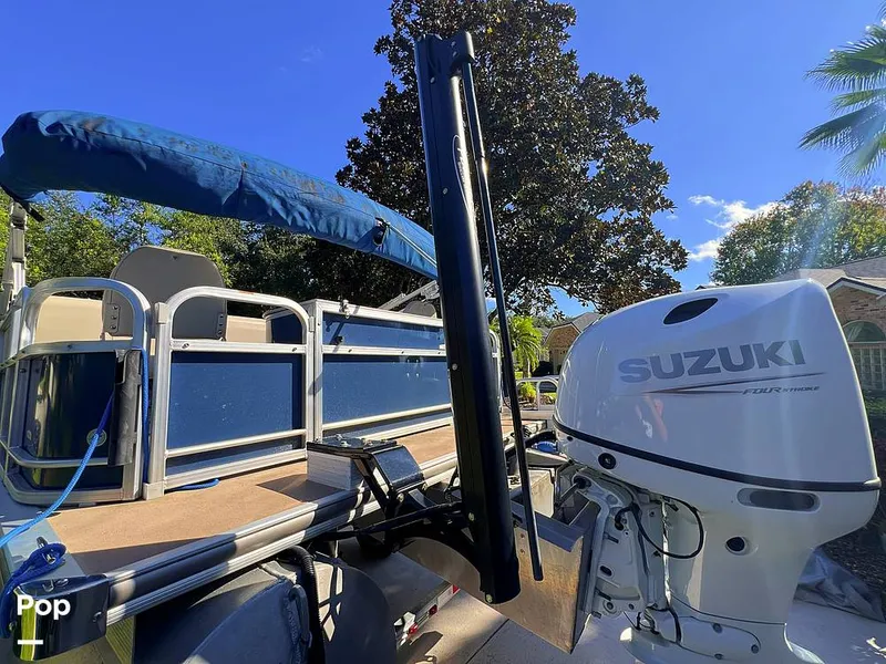 Slide: The Image of Berkshire B20F 2016 - 16005321