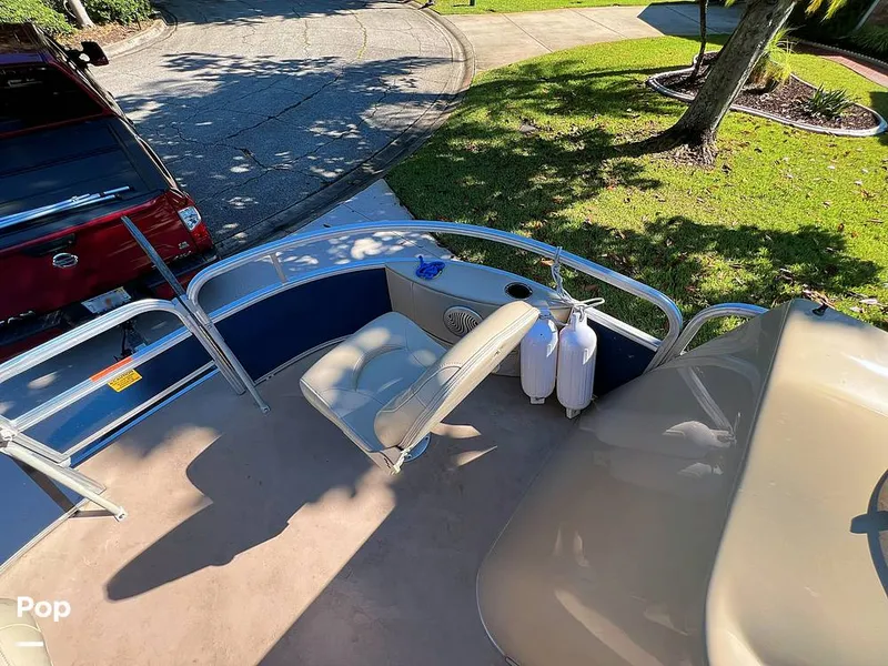 Slide: The Image of Berkshire B20F 2016 - 16005337