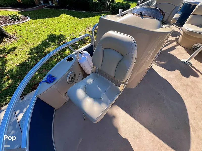 Slide: The Image of Berkshire B20F 2016 - 16005339