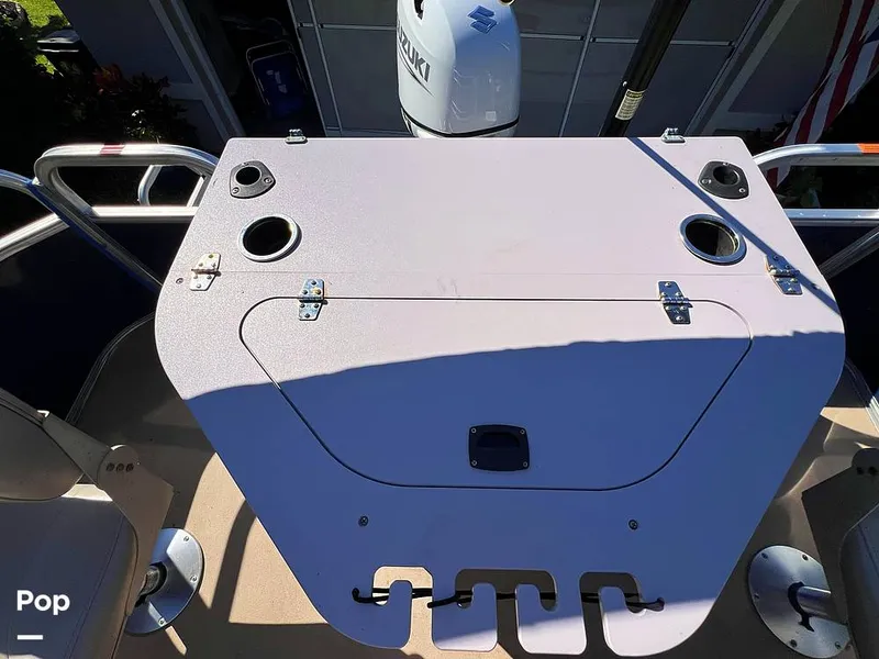 Slide: The Image of Berkshire B20F 2016 - 16005346