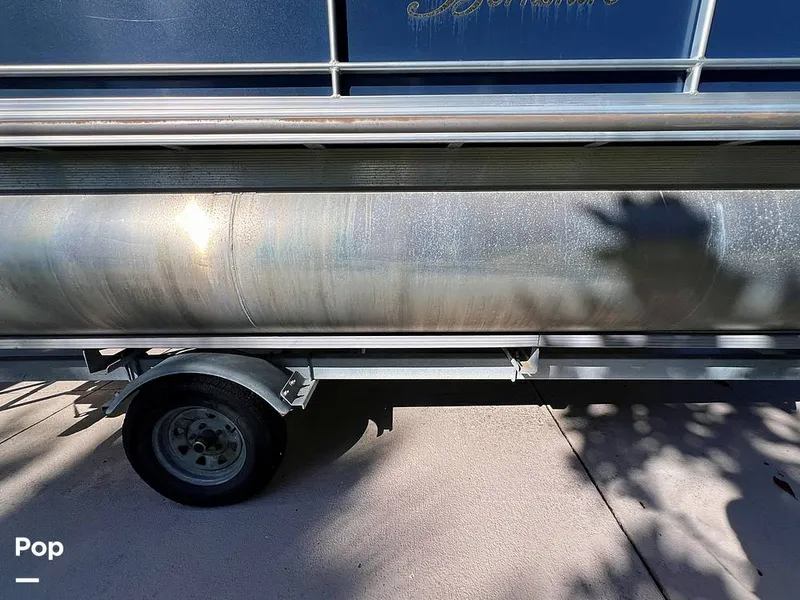 Slide: The Image of Berkshire B20F 2016 - 16005385