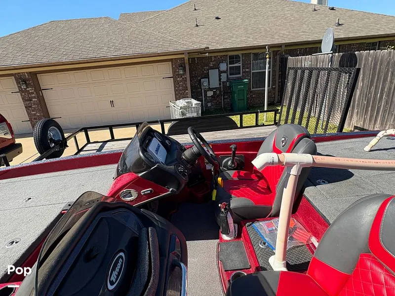 Slide: The Image of Helm - 16040540