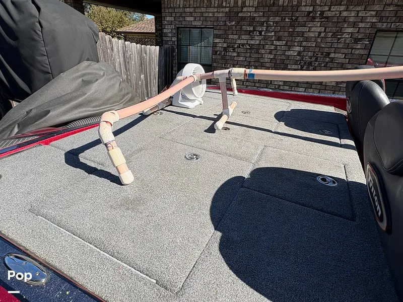 Slide: The Image of Stern Casting Deck With Storage - 16040565