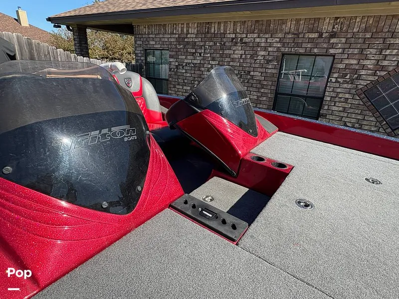 Slide: The Image of Windshields - 16040568