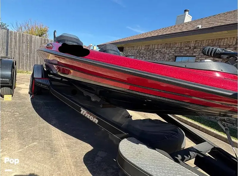 Slide: The Image of Triton 20TRX Patriot 2016 - 16063459