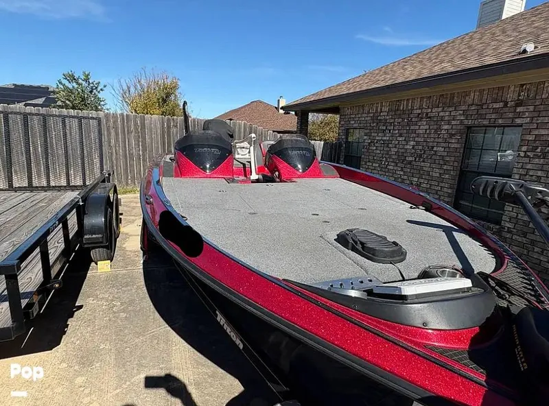 Slide: The Image of Triton 20TRX Patriot 2016 - 16063456