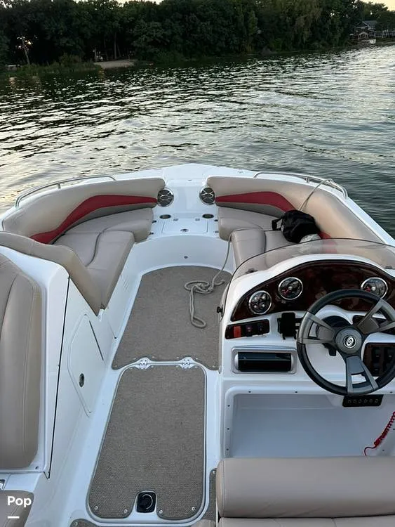 Slide: The Image of Hurricane SunDeck Sport 202 2015 - 16011058