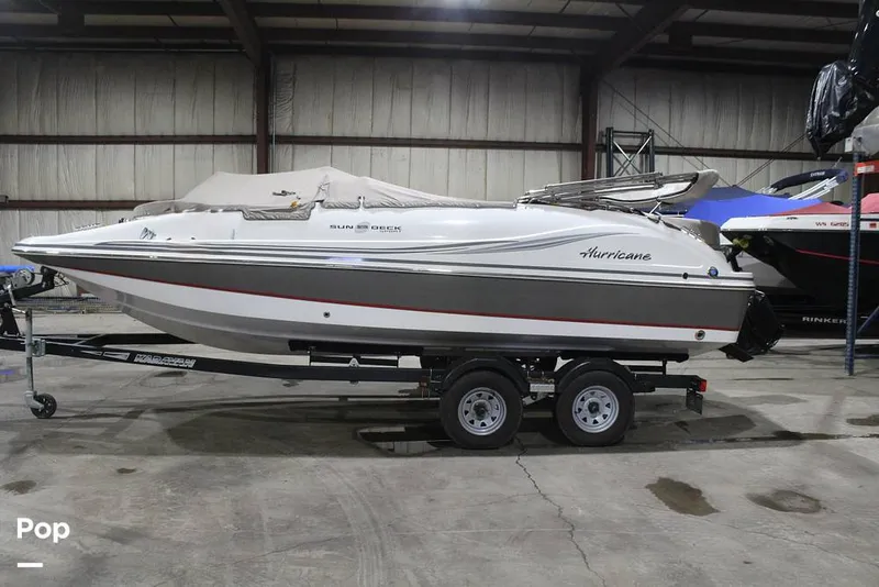 Slide: The Image of Hurricane SunDeck Sport 202 2015 - 16085702
