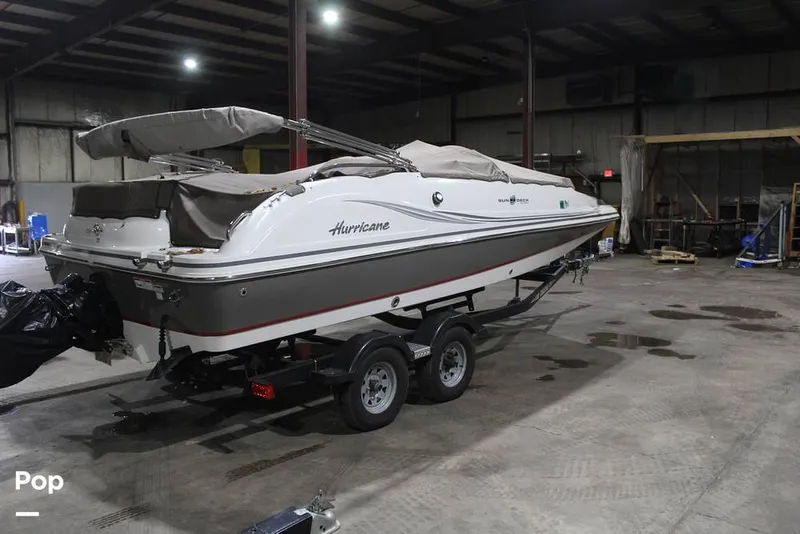 Slide: The Image of Hurricane SunDeck Sport 202 2015 - 16085706