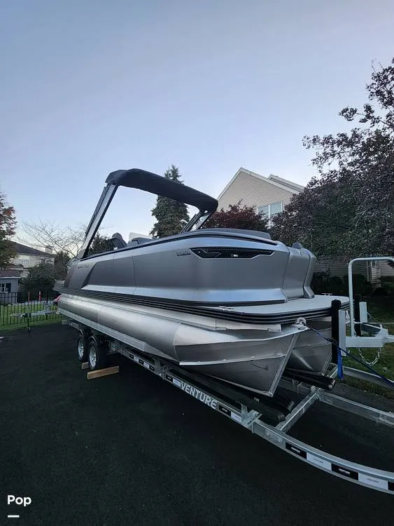 The Image of Manitou 22 Max Bench 2024 - 15986648