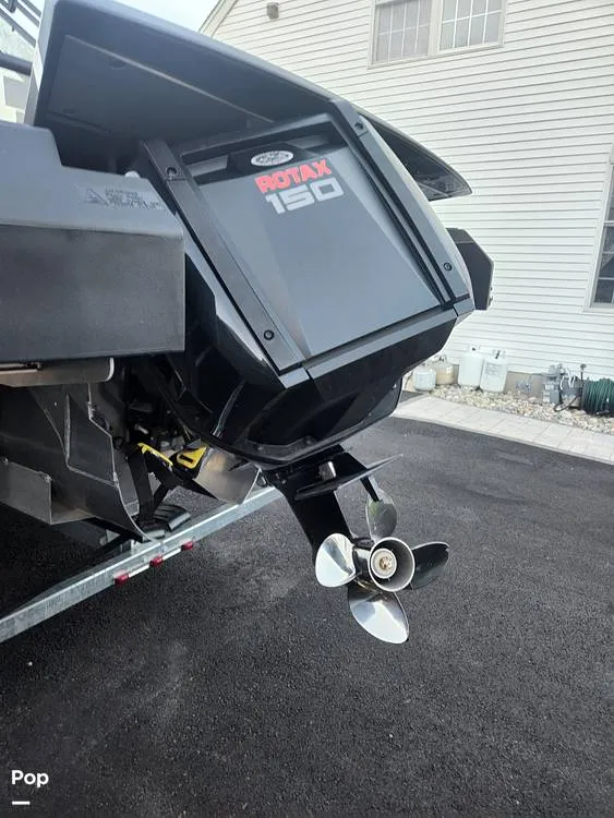 Slide: The Image of Manitou 22 Max Bench 2024 - 15986649