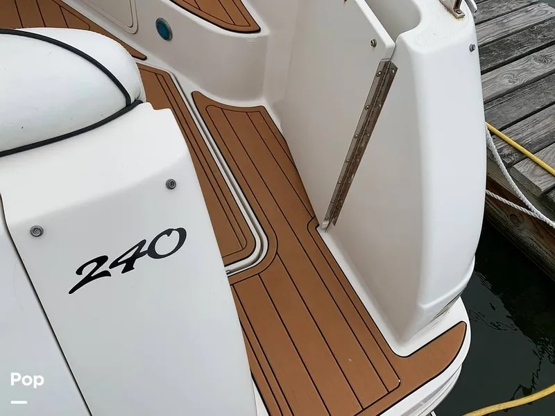 Slide: The Image of Sea Ray 240 Sundancer 2001 - 15999348