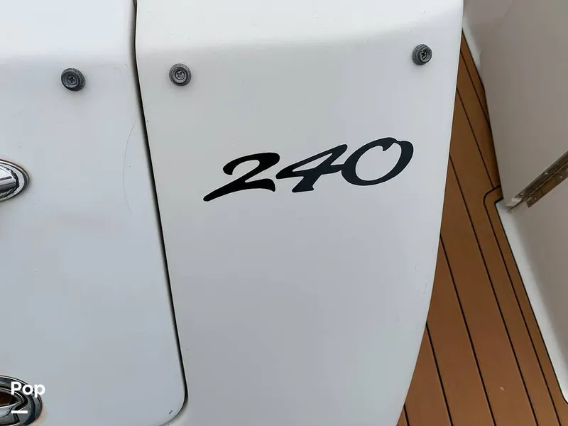 Slide: The Image of Sea Ray 240 Sundancer 2001 - 15999347