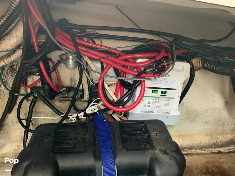 Slide: The Image of Sea Ray 240 Sundancer 2001 - 15999268