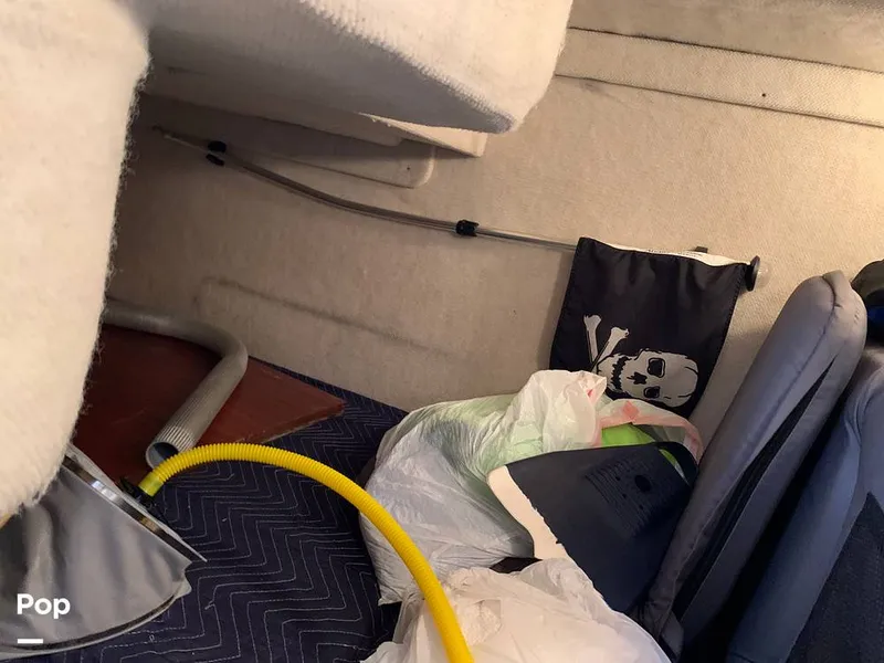 Slide: The Image of Sea Ray 240 Sundancer 2001 - 15999289