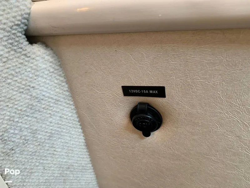 Slide: The Image of Sea Ray 240 Sundancer 2001 - 15999292