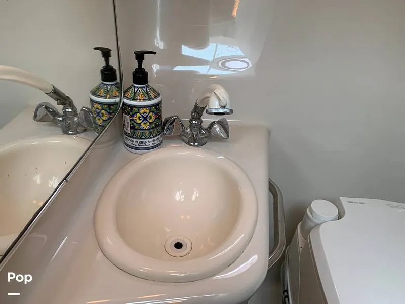 Slide: The Image of Sea Ray 240 Sundancer 2001 - 15999302