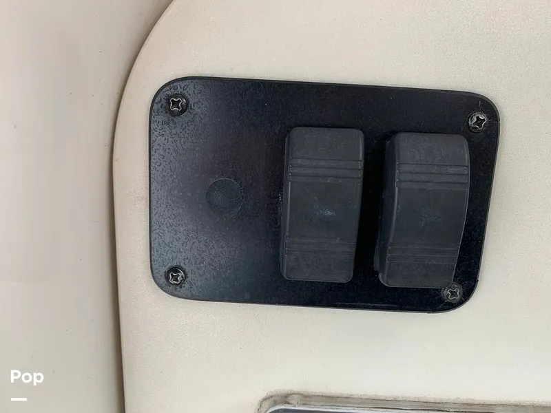 Slide: The Image of Sea Ray 240 Sundancer 2001 - 15999317