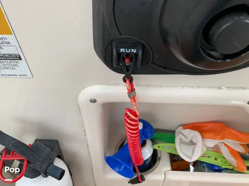 Slide: The Image of Sea Ray 240 Sundancer 2001 - 15999323