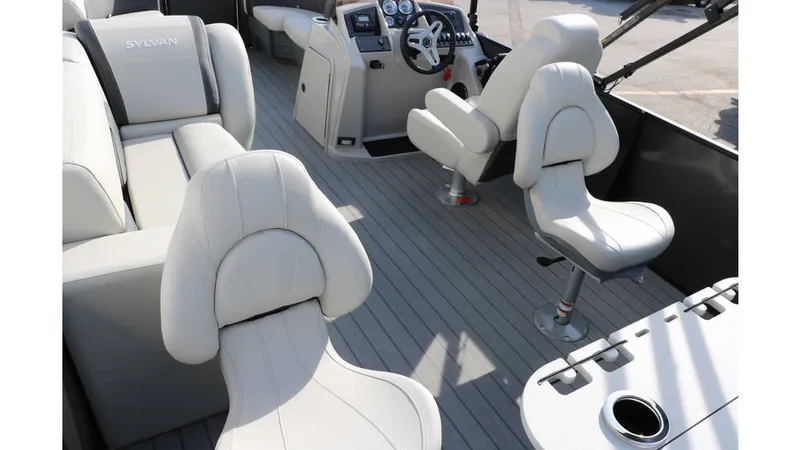 Slide: The Image of Sylvan Mirage 820 Party Fish Premium 2025 - 12