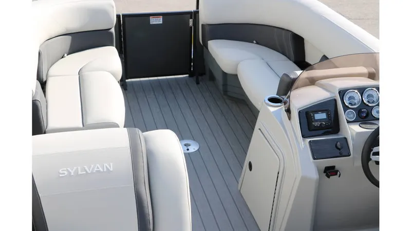 Slide: The Image of Sylvan Mirage 820 Party Fish Premium 2025 - 15