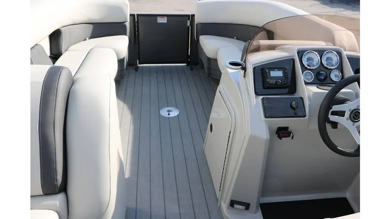 Slide: The Image of Sylvan Mirage 820 Party Fish Premium 2025 - 9