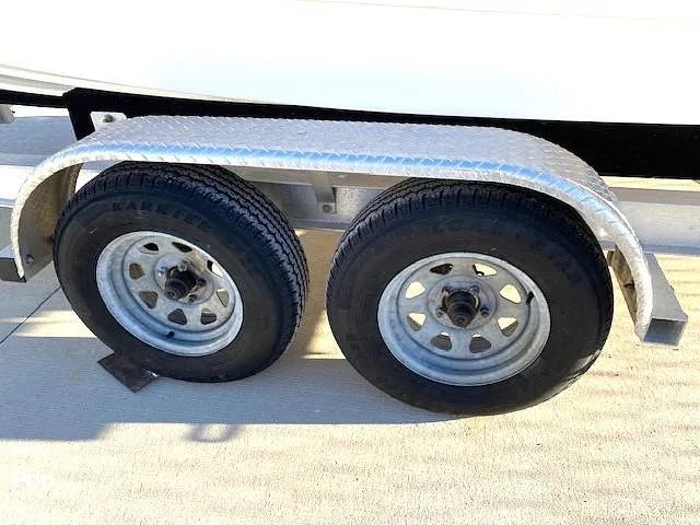 Slide: The Image of Dual Axle Aluminum Trailer - 16009005