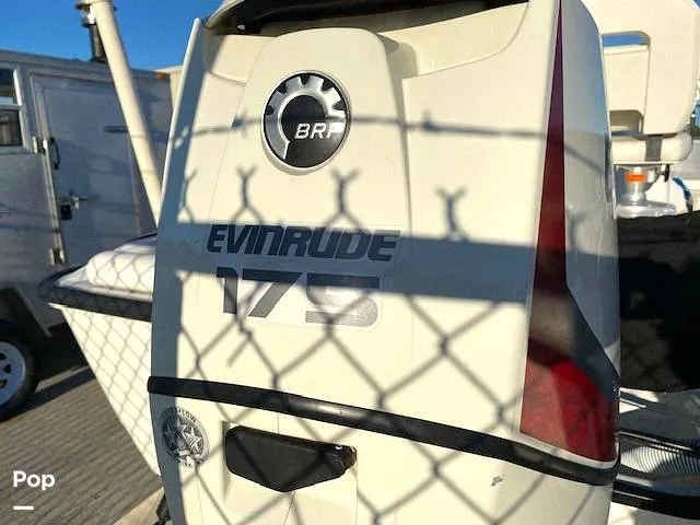 Slide: The Image of Boston Whaler Nantucket 190 2004 - 16009003