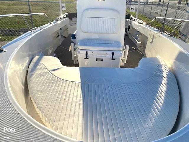 Slide: The Image of Removable Full Bow Cushion - 16008956