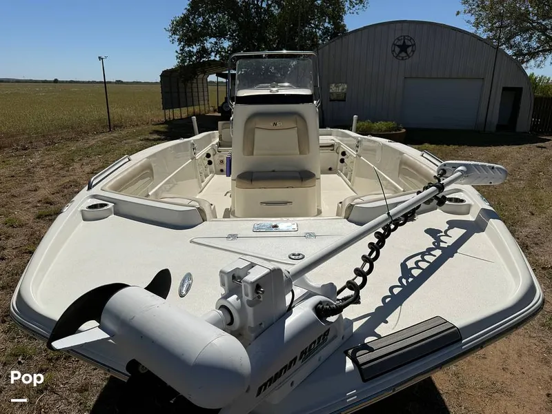 Slide: The Image of NauticStar 231 Coastal 2016 - 16010304