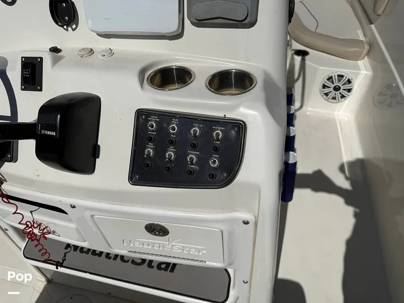 Slide: The Image of NauticStar 231 Coastal 2016 - 16010262