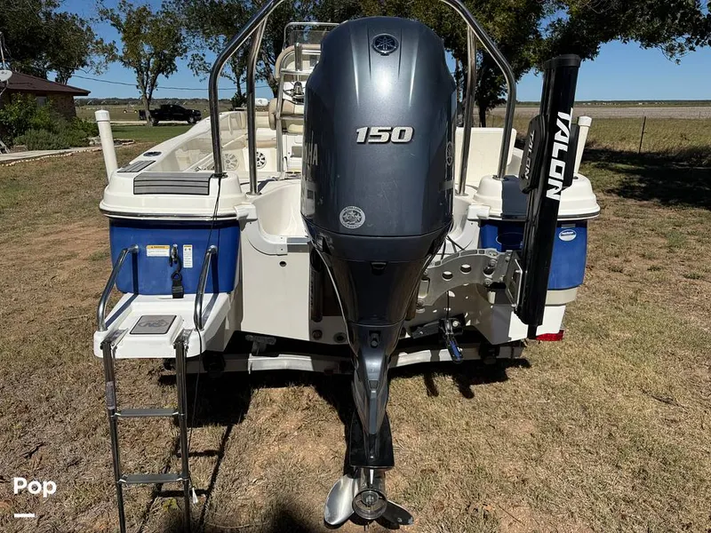 Slide: The Image of NauticStar 231 Coastal 2016 - 16010299