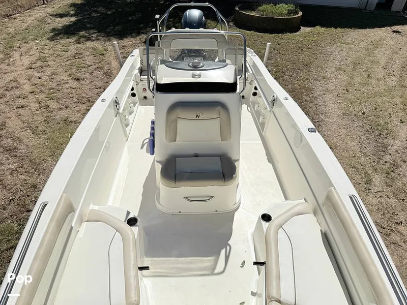 Slide: The Image of NauticStar 231 Coastal 2016 - 16010219