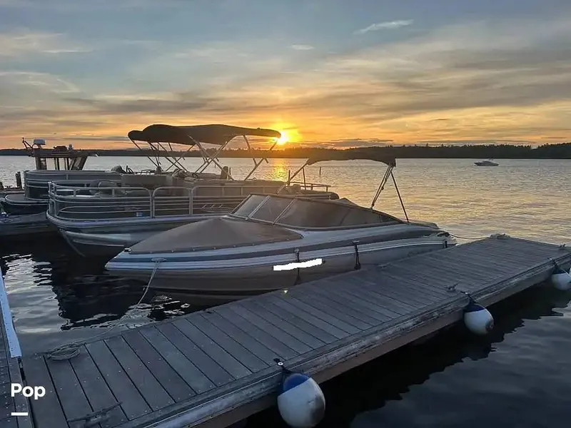 Slide: The Image of Crownline Boats 215 SS 2020 - 16117156