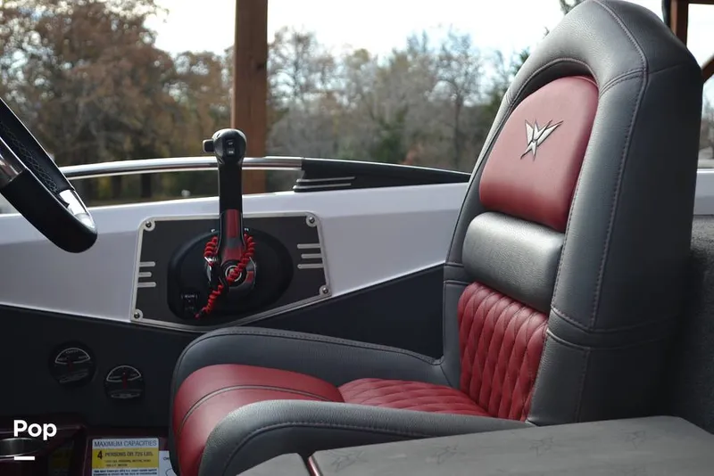 Slide: The Image of Drivers Seat - 16050103