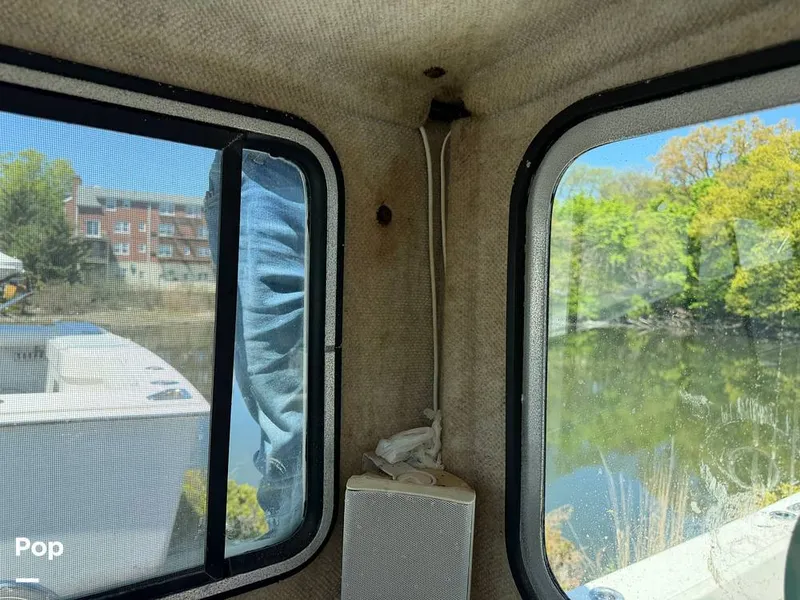 Slide: The Image of Parker 2120 Sport Cabin 2003 - 16385343