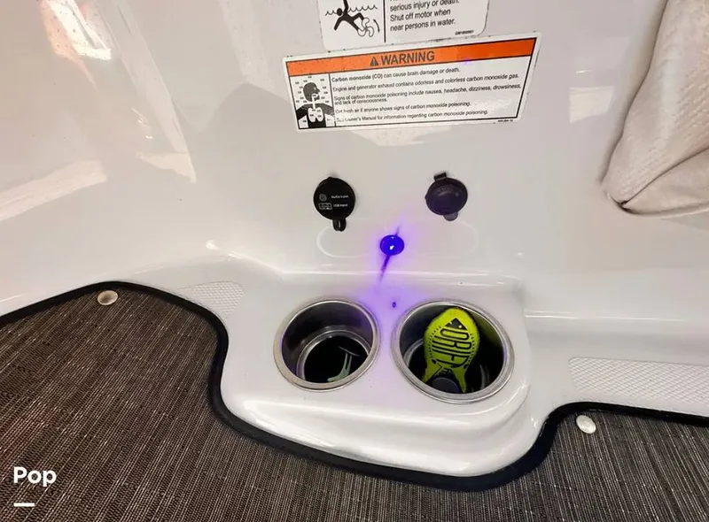 Slide: The Image of Four Winns HD240 2017 - 15997724