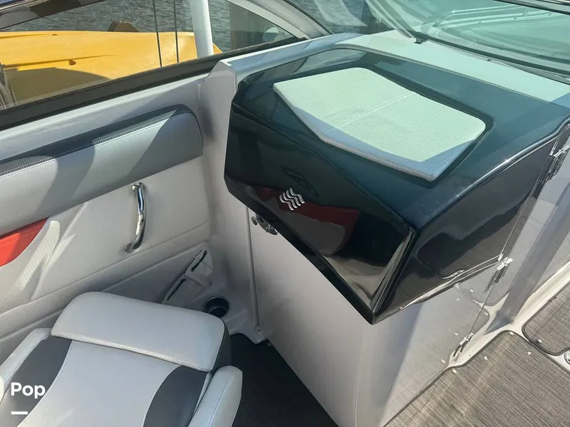 Slide: The Image of Four Winns HD240 2017 - 16064360