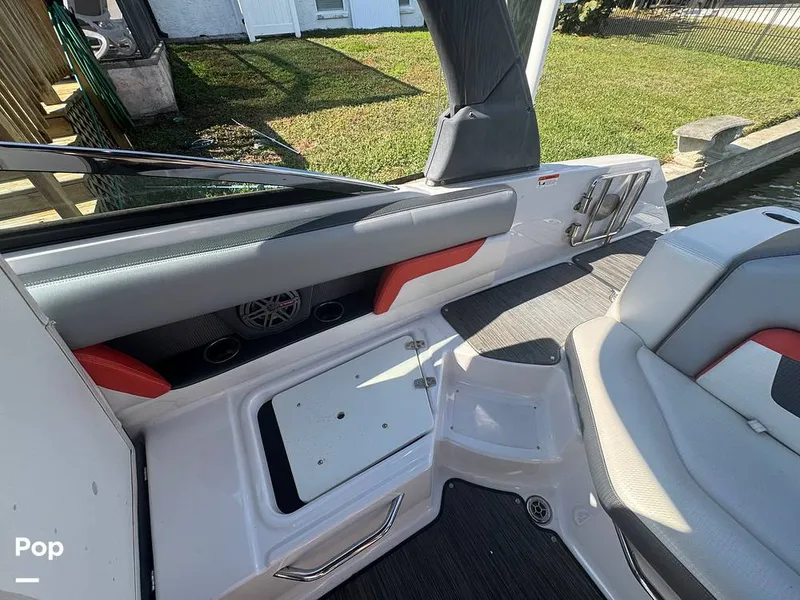 Slide: The Image of Four Winns HD240 2017 - 16064386