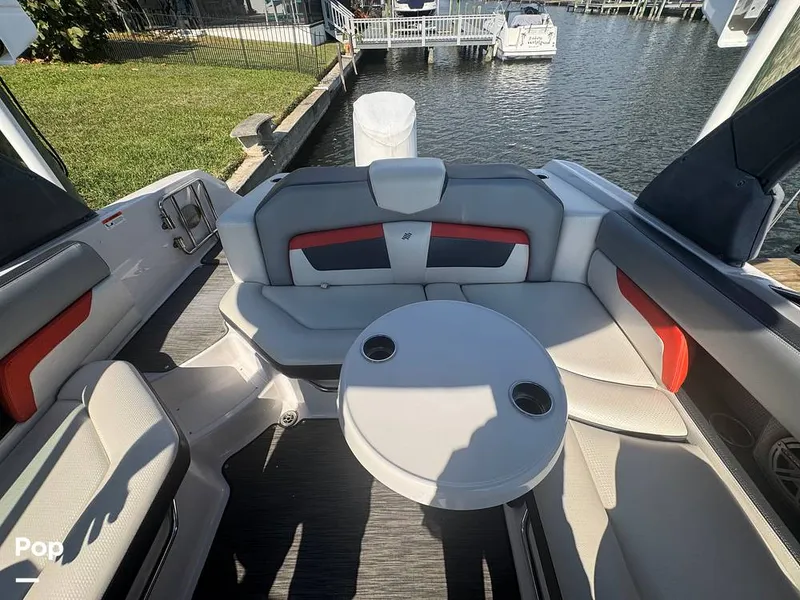 Slide: The Image of Four Winns HD240 2017 - 16064387