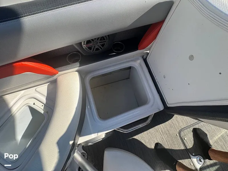 Slide: The Image of Four Winns HD240 2017 - 16064392