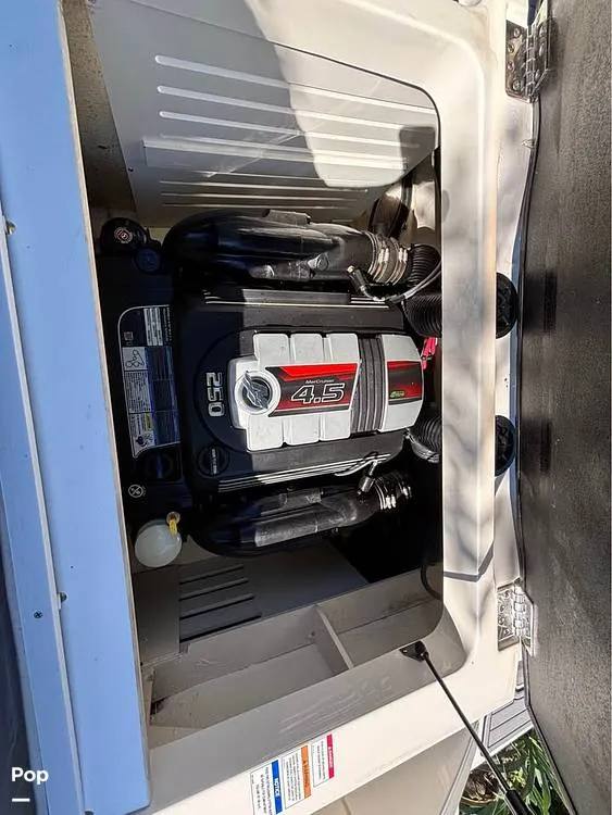 Slide: The Image of Sea Ray SPX 210 2017 - 16089897