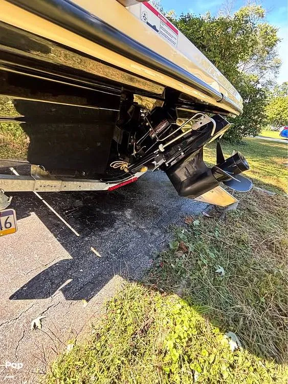 Slide: The Image of Sea Ray SPX 210 2017 - 16089890