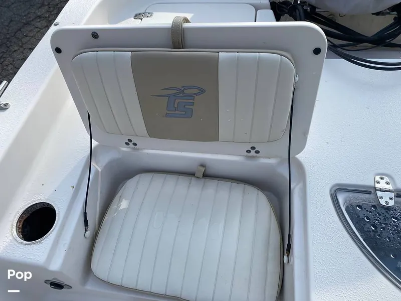 Slide: The Image of Carolina 238 DLV 2018 - 16164156